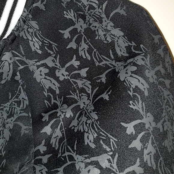 Bomber jacket - Picture 2 of 2